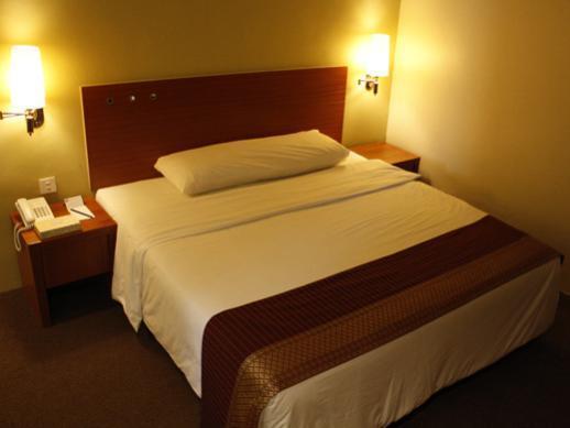Traders Hotel